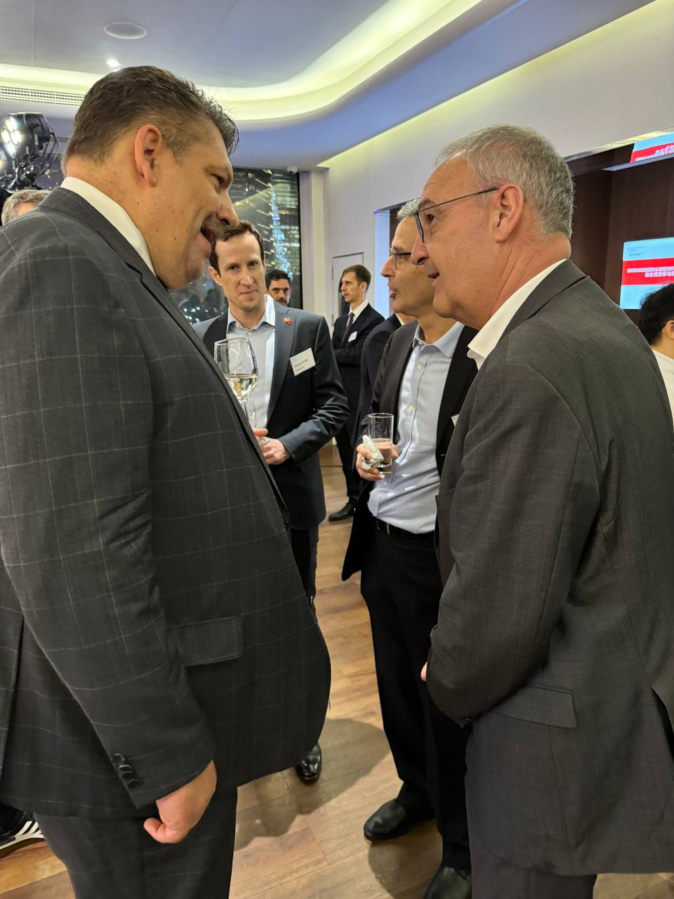 Das Treffen mit der Schweizer «Business Community» gab Einblicke in die Anliegen und Interessen der Schweizer Unternehmen vor Ort.