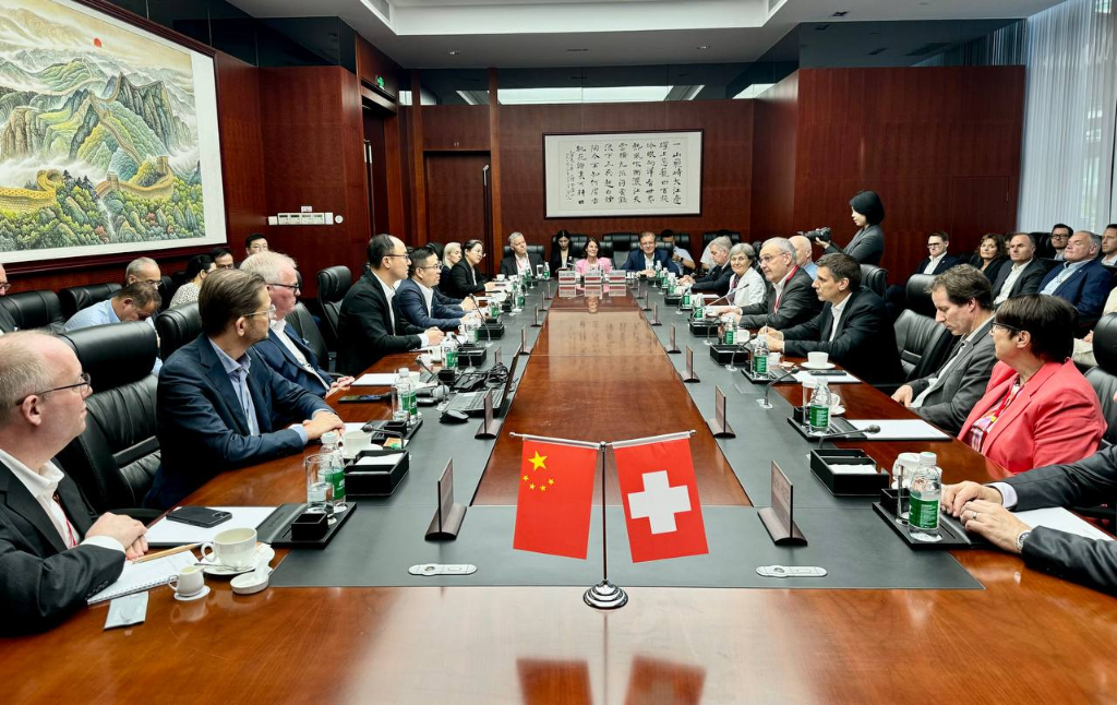 Am Abend fand ein Treffen mit der chinesisch-schweizerischen Gemeinschaft in Shenzen statt.